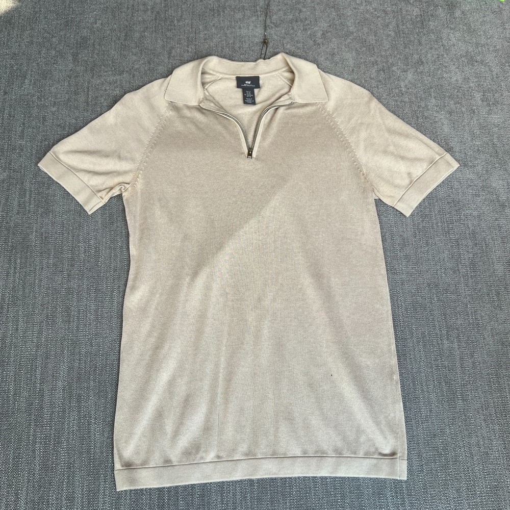 H&M Polo Sweater Mens Medium Beige Knit Muscle Fit Short Sleeve 1/4 Zip Pullover